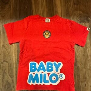 BAPE KIDS Baby Milo Red Graphic T-Shirt – Big Logo Tee. Size: Kids 7T - 9T